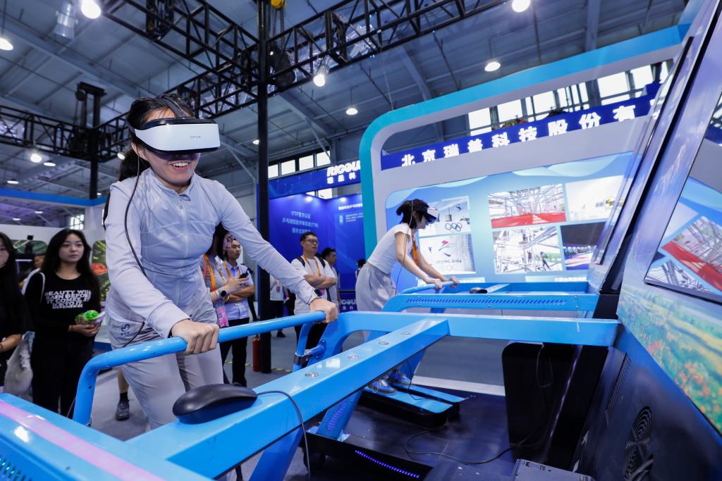 9.12擎开放之旗 领服贸之先——从服贸会之变看中国服务业开放新标杆3.jpeg