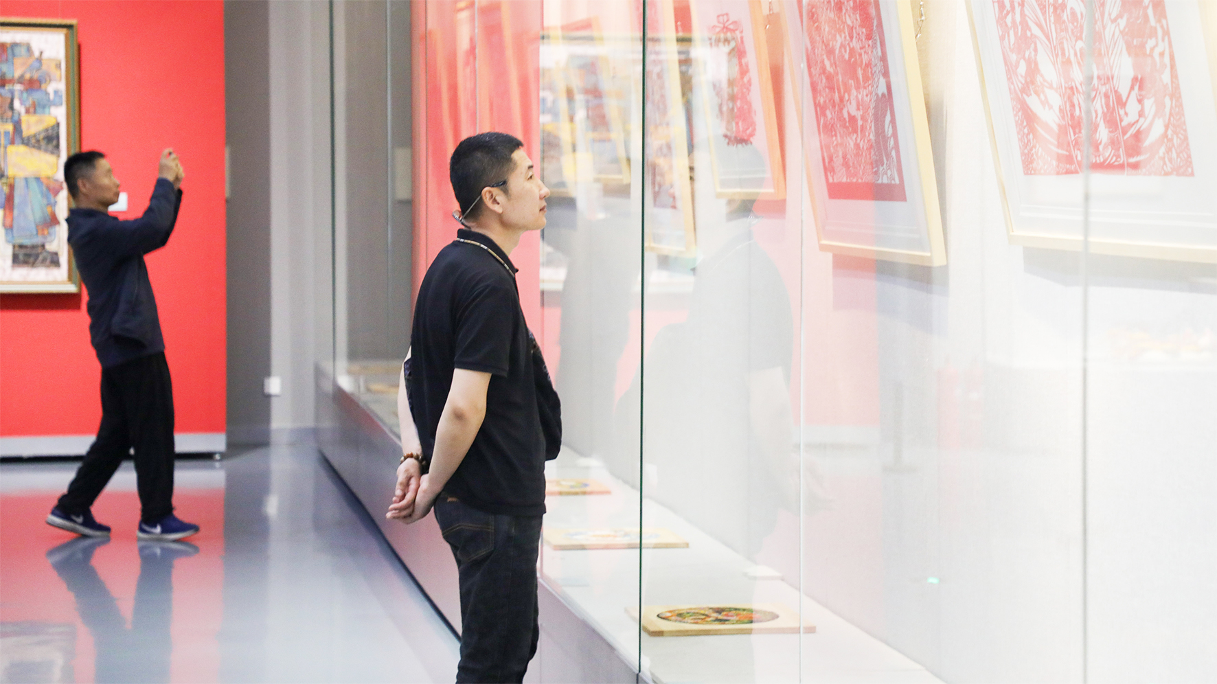 4.1 民间工艺美术展 06.jpg