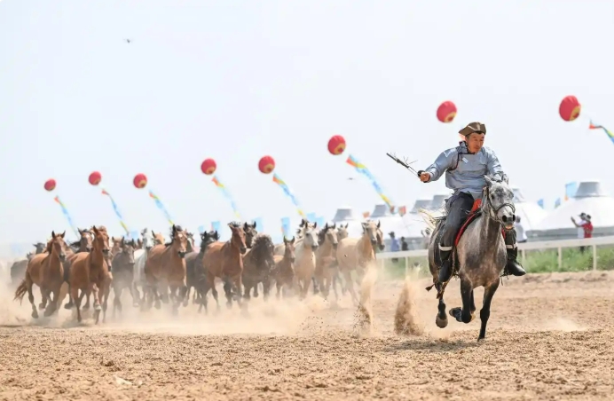 7.16内蒙古自治区第二届蒙古马超级联赛盛大开幕2.png