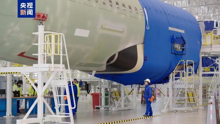 10.23空客在华增设的总装线投产 中国吸引力彰显2.jpg