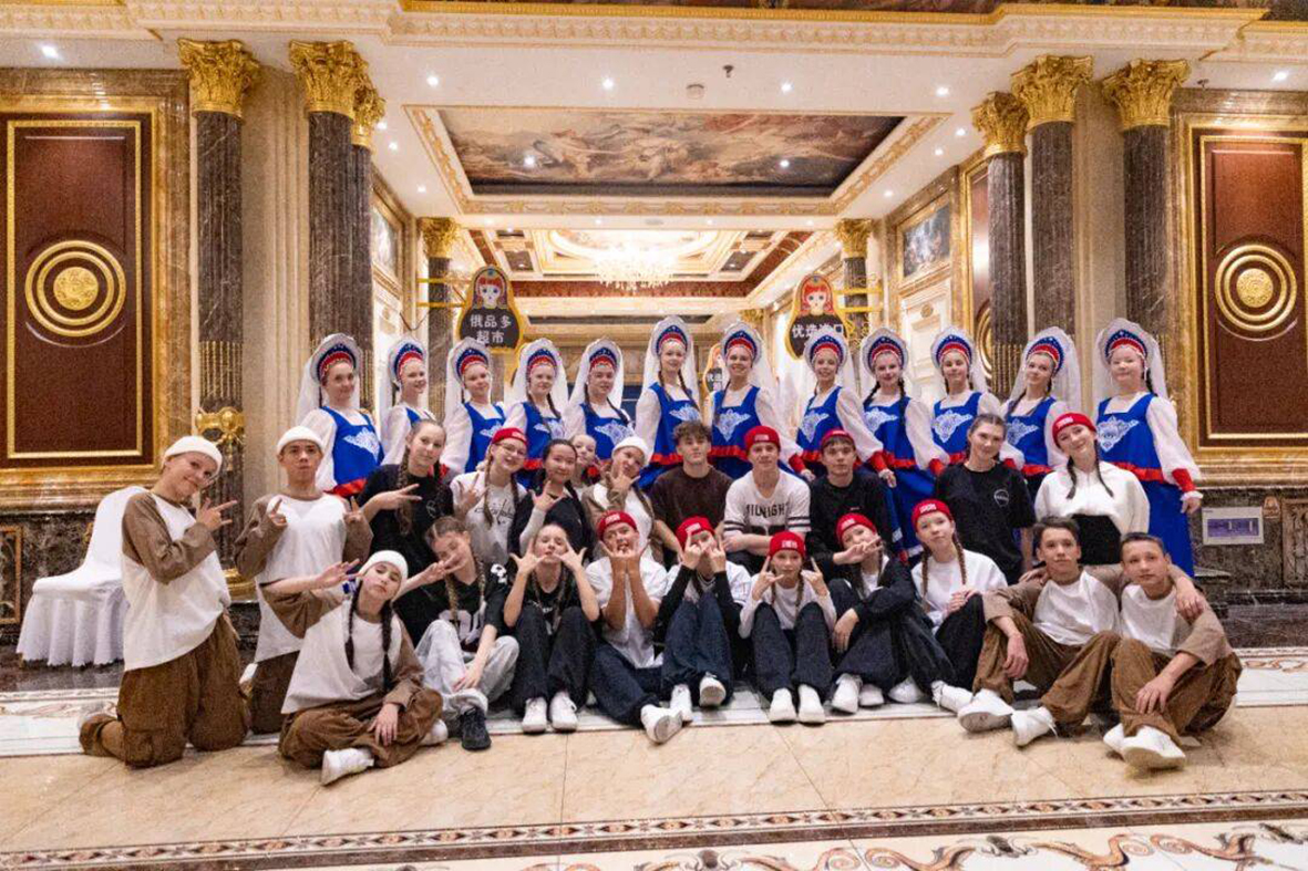 4.1 满洲里迎来跨境文化交流热潮 01.jpeg