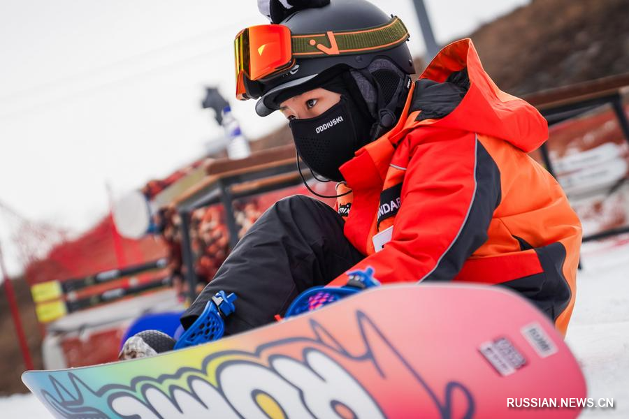 12.9将“冷资源”转化为“热引擎” 多地开启冰雪季.jpg