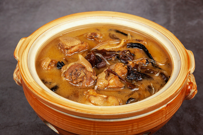 小鸡炖蘑菇.jpg