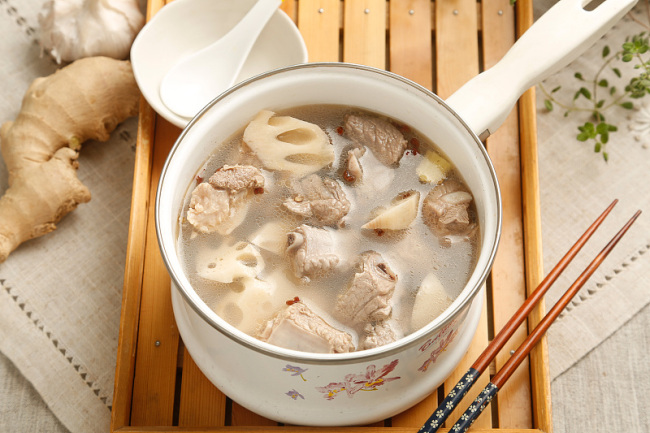 莲藕汤1.jpg