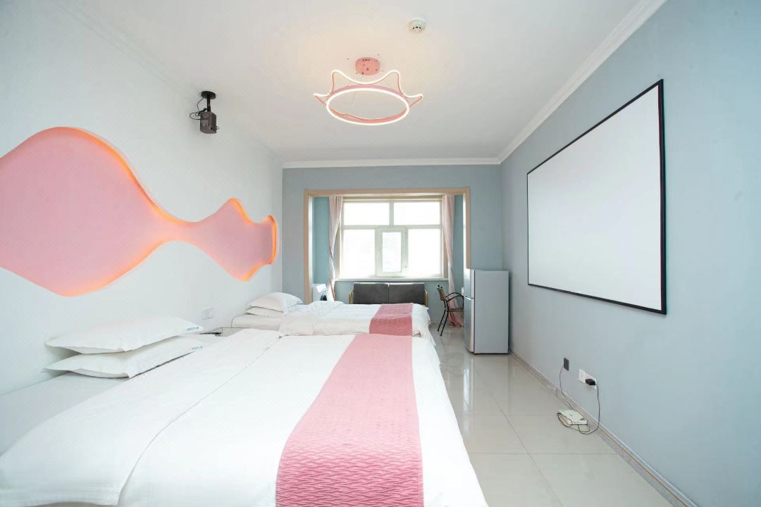 1mc3p12000euy7zodAA99_W_1080_808_R5_D.jpg