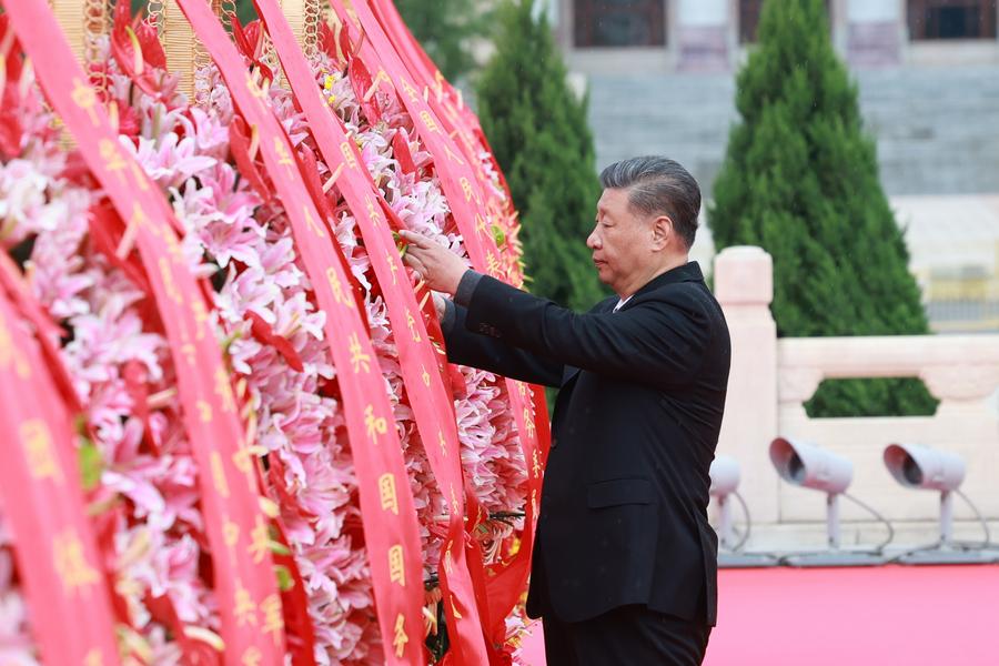 5.6世界和平与发展的远见卓识者3.jpg