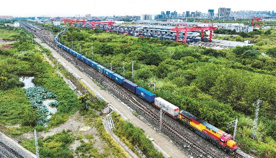 5.14成都首趟中亚公共班列发车1.jpg