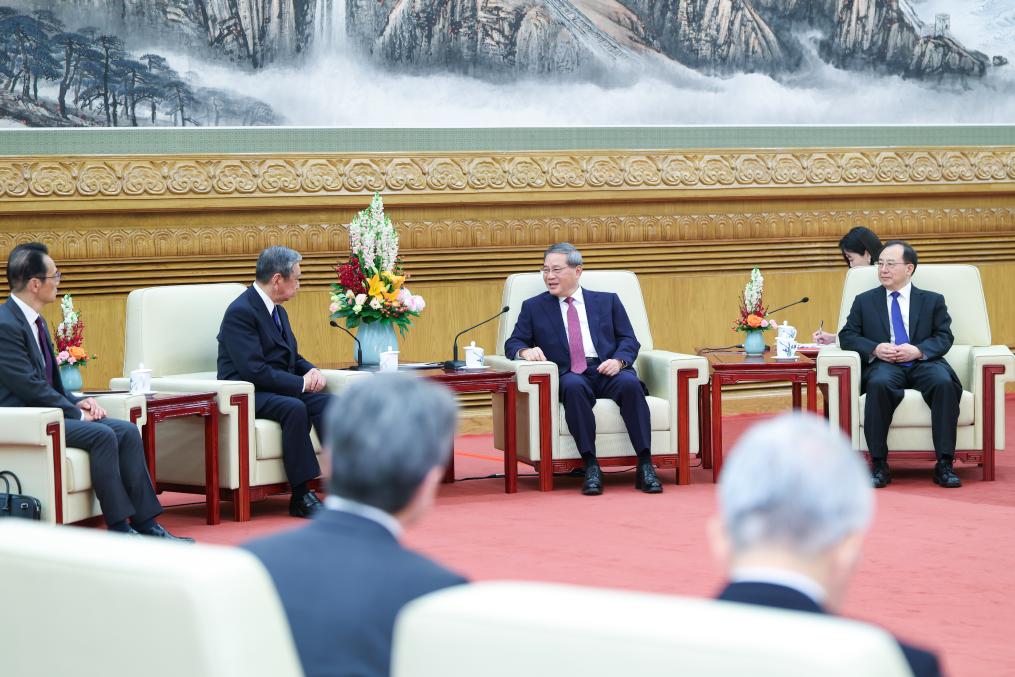 6.4李强会见河野洋平率领的日本国际贸易促进协会访华团.jpeg