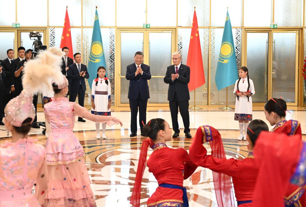 6.17习近平抵达阿斯塔纳出席第二届中国—中亚峰会7.jpeg