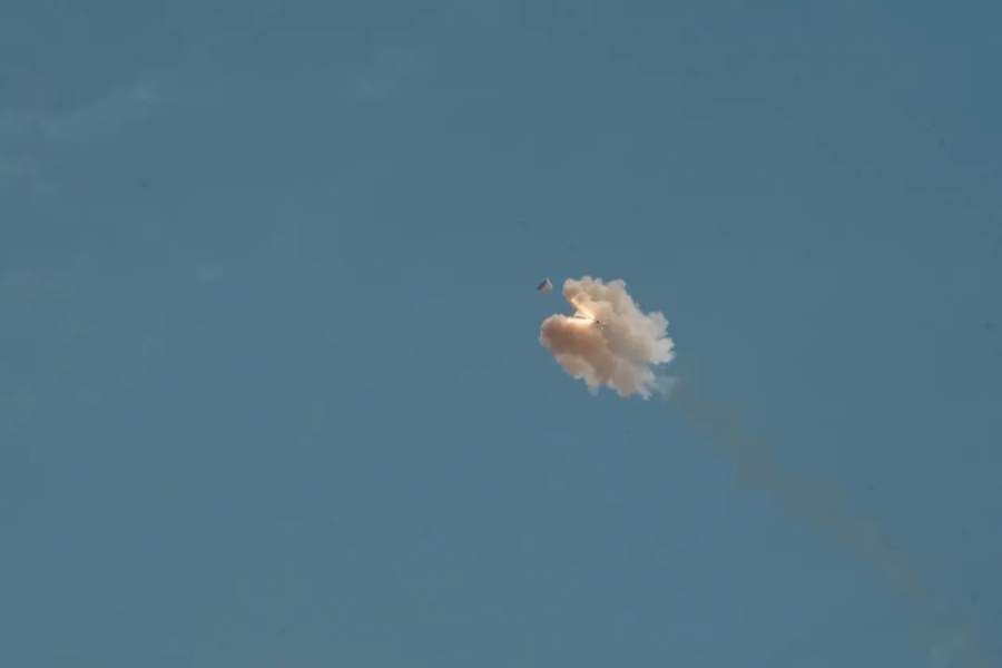 6.18我国新一代载人飞船“梦舟”零高度逃逸飞行试验取得圆满成功3.jpg