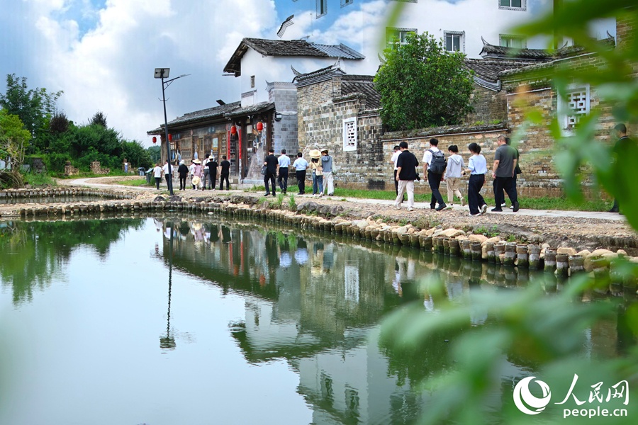 7.17行进中国丨千年古村“让”出好前景2.jpg