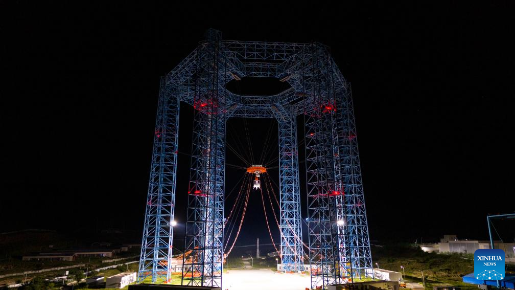 8.8我国首次完成载人月球探测任务揽月月面着陆器着陆起飞综合验证试验1.jpeg