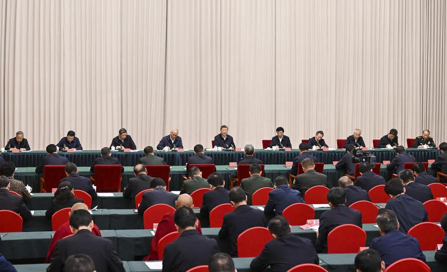 8.21习近平在听取西藏自治区党委和政府工作汇报时强调2.jpg