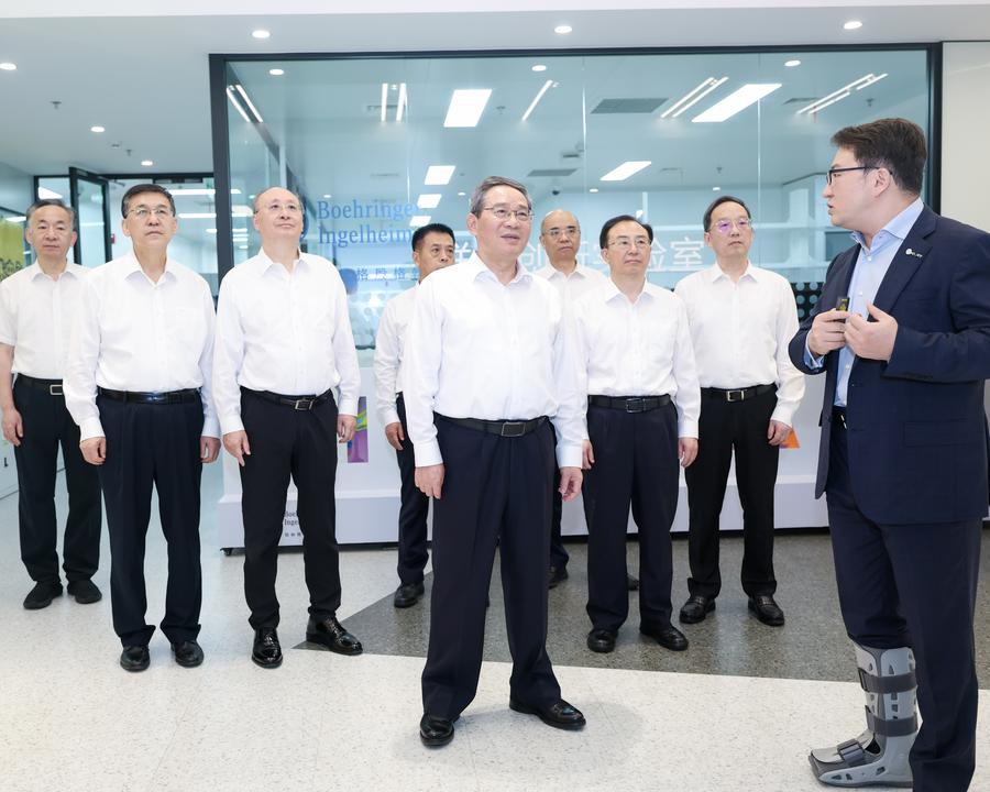 8.22加大高质量科技供给和政策支持 着力推动生物医药产业提质升级2.jpg