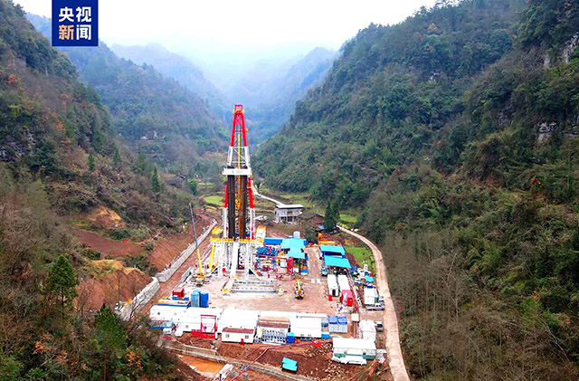 8.25 1650亿立方米！我国又一大型页岩气田诞生.jpg