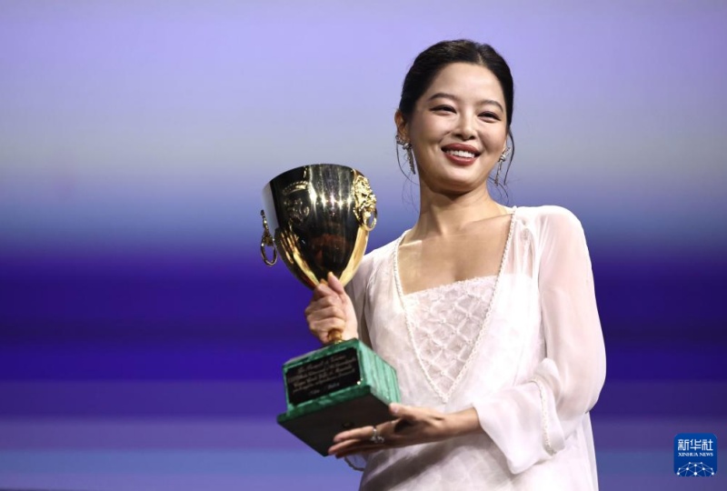 9.9第82届威尼斯电影节颁奖，辛芷蕾获最佳女演员！华语影史第三位！4.jpg