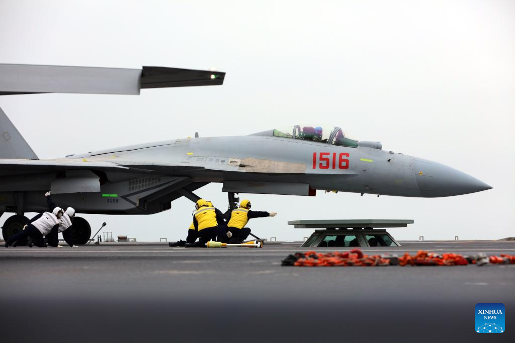 9.23三型航母舰载机已从福建舰完成弹射起飞和着舰训练14.jpeg
