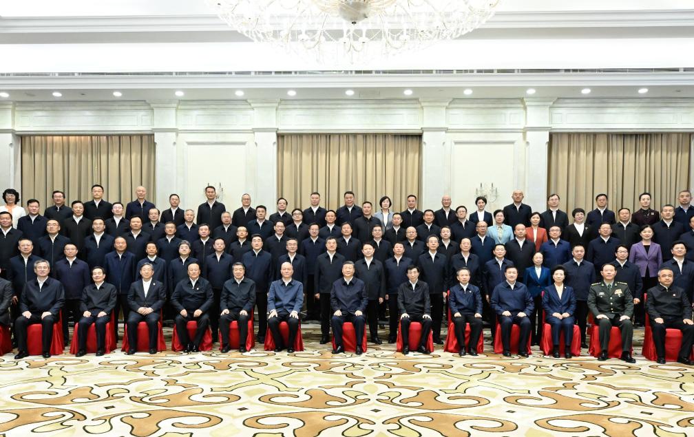 9.24习言道｜把祖国的新疆建设得越来越美好5.jpeg