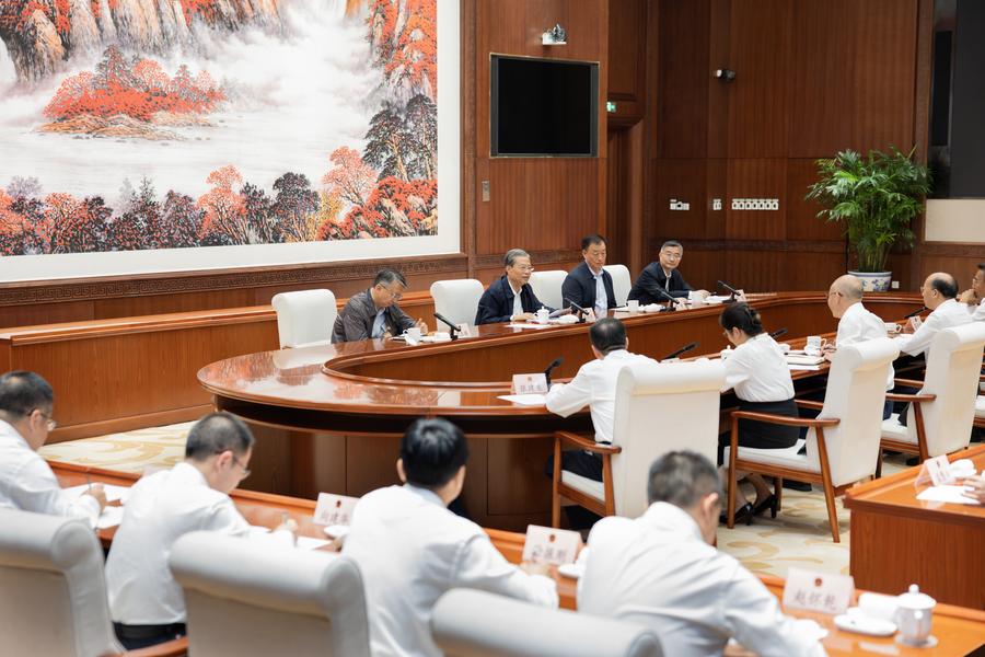9.29赵乐际在北京调研时强调 自觉坚持和落实党的全面领导 更好发挥人大职能作用.jpeg
