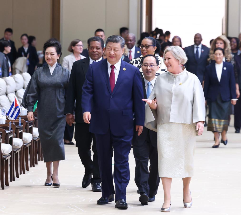 10.14习近平主席在全球妇女峰会开幕式的主旨讲话为加速妇女全面发展新进程注入信心和动力4.jpeg