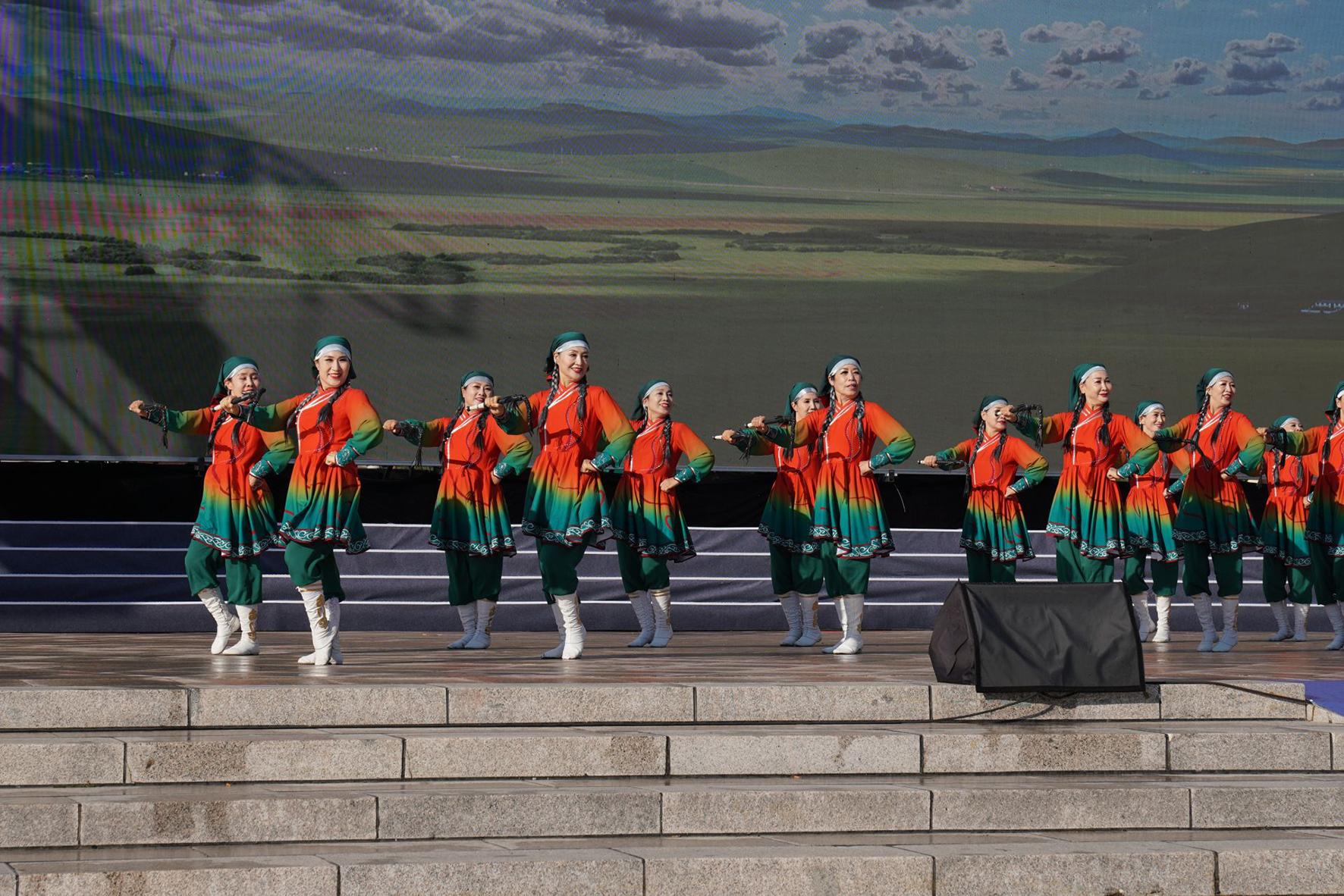 4.1 全区第七届广场舞大赛 04.jpg