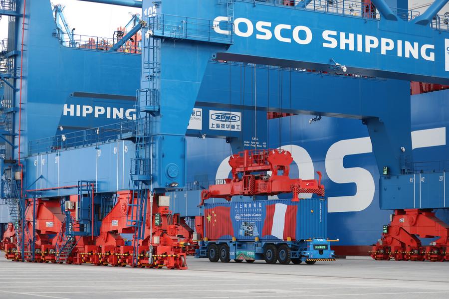 10.21受“钱凯-上海”航线带动 前三季度上海对秘鲁进出口值同比增56.9%.jpg