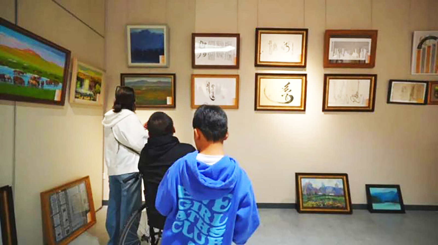 4.1 第十二届中俄蒙“乌音嘎”书法绘画 03.jpg