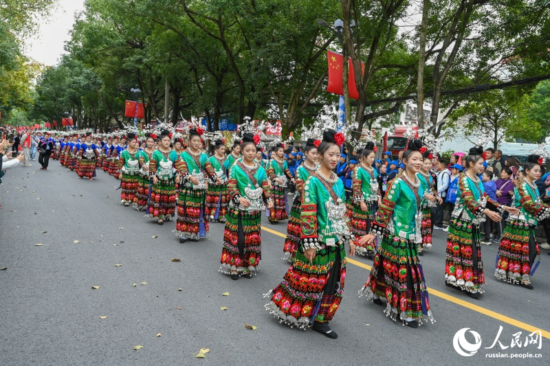 11.10雷山县龙头街道“苗年·蹦苗迪”精彩纷呈 全民共庆民族贺新年6.jpg