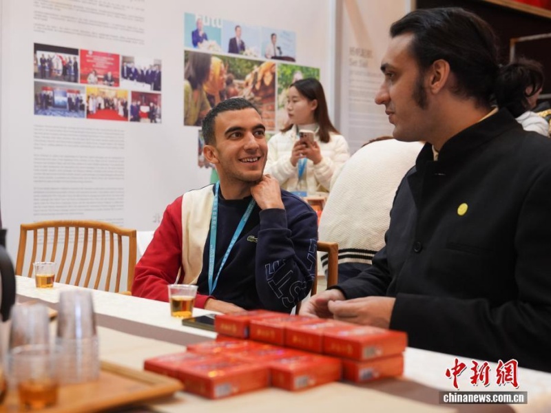 11.18 2025世界中文大会在京召开2.jpg