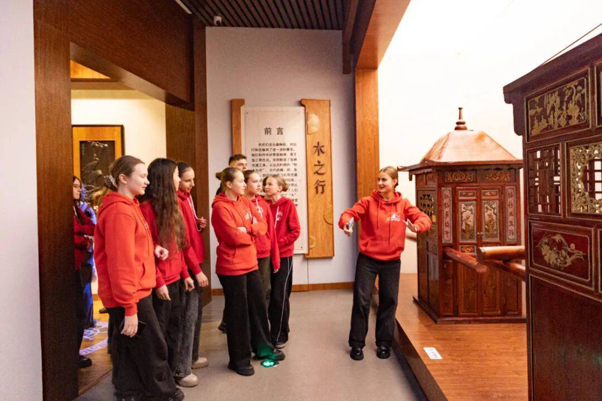 4.1 满洲里迎来跨境文化交流热潮 02.jpeg