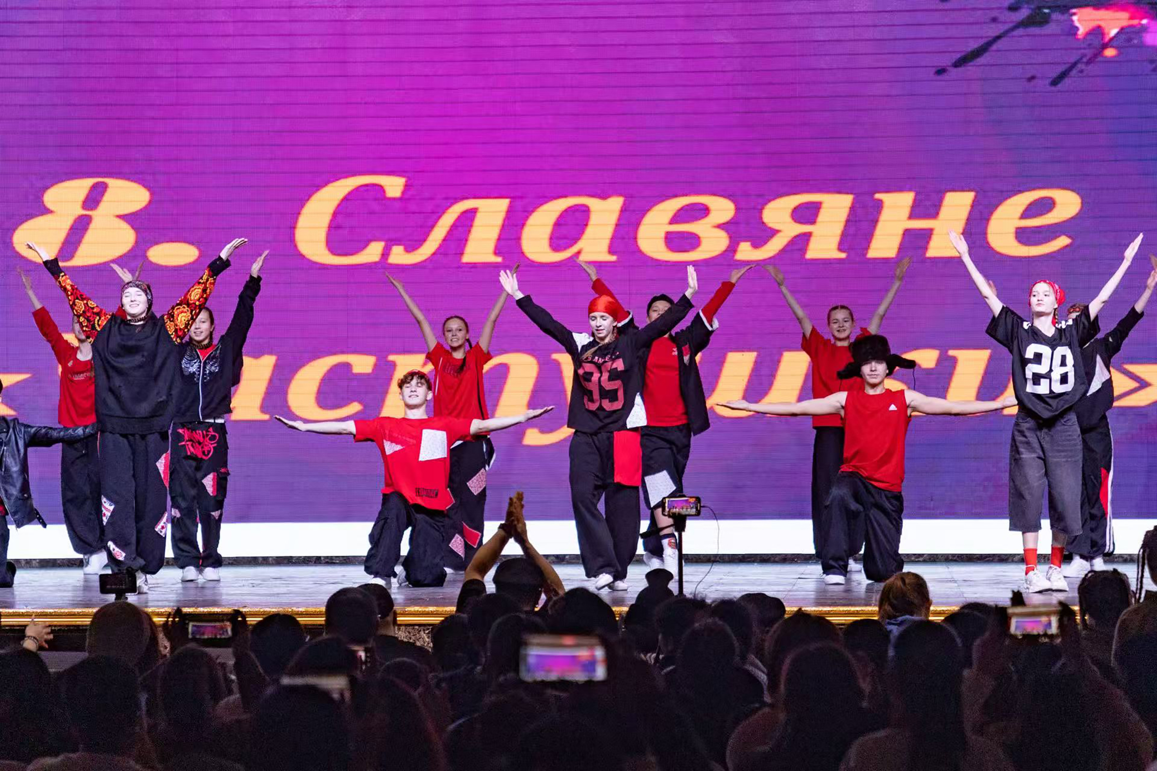 4.1 满洲里迎来跨境文化交流热潮 05.jpg