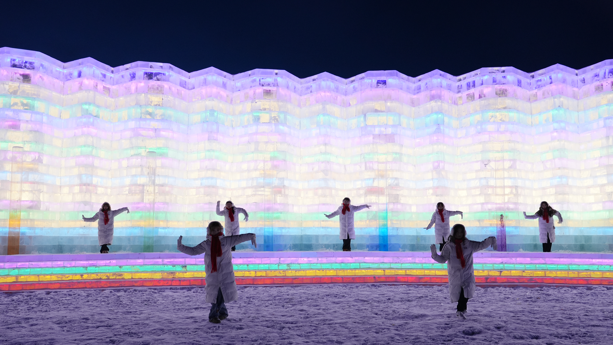 12.20冰雪园开园  王化勇 (19).jpg