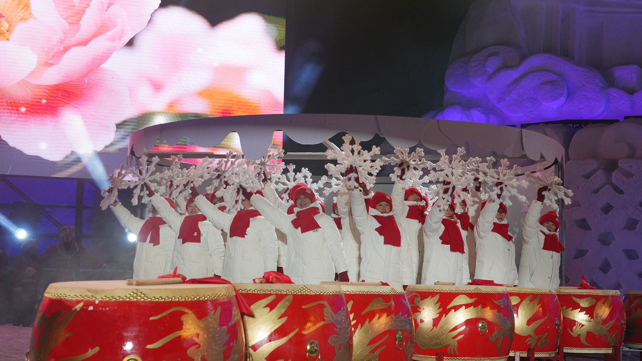 12.20冰雪园开园  王化勇 (38).jpg