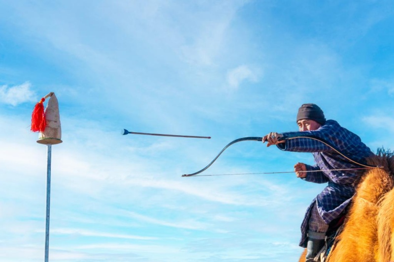 12.31 2025阿拉善骆驼超级联赛：上演沙海中的速度与激情4.jpg