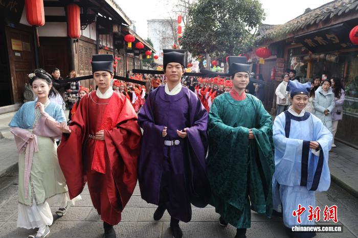 1.28四川阆中：腊八品粥赏非遗 古城年味浓9.jpeg