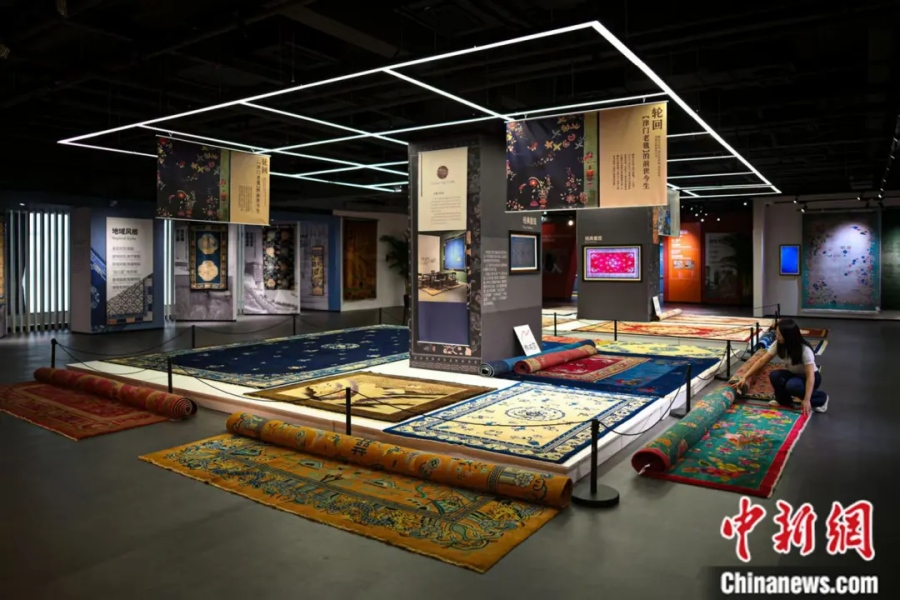 1.29 5秒成毯，天津这座小镇何以织出全球生意经8.jpg