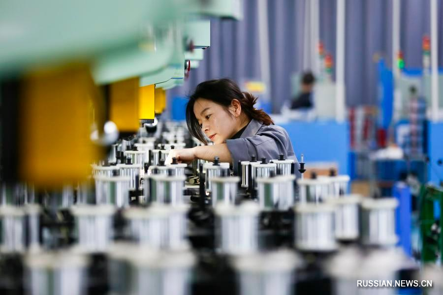 3.2 2025年全国日均新设企业2.6万户.jpg