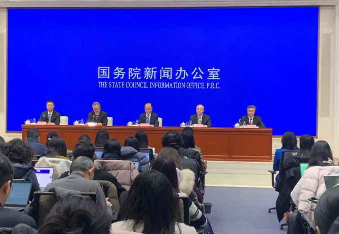 3.2 2025年国务院各部门共承办全国人大代表建议8754件 全国政协提案4868件.png
