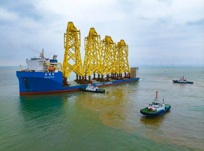3.12中国建造欧洲最大单机容量海上风电导管架交付2.png
