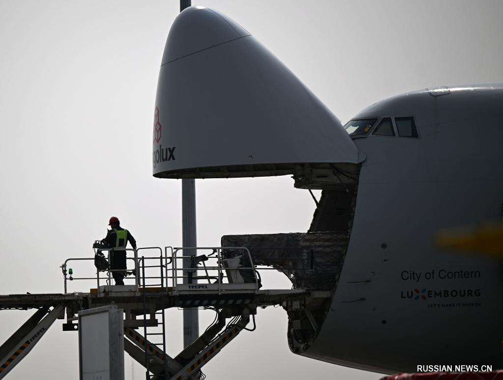 4.2郑州:国际航空货运枢纽能级逐步提升3.jpg