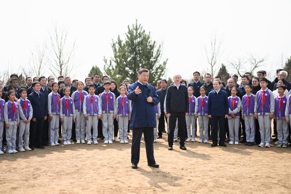 4.2习近平呼吁动员全社会积极参与造林工作5.jpeg