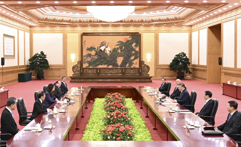 4.13习近平总书记会见中国国民党主席郑丽文3.jpg