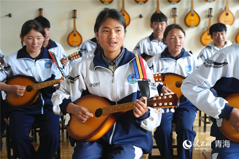 4.17青海同仁：排进课表的非遗 不让传统文化“留级”3.jpg
