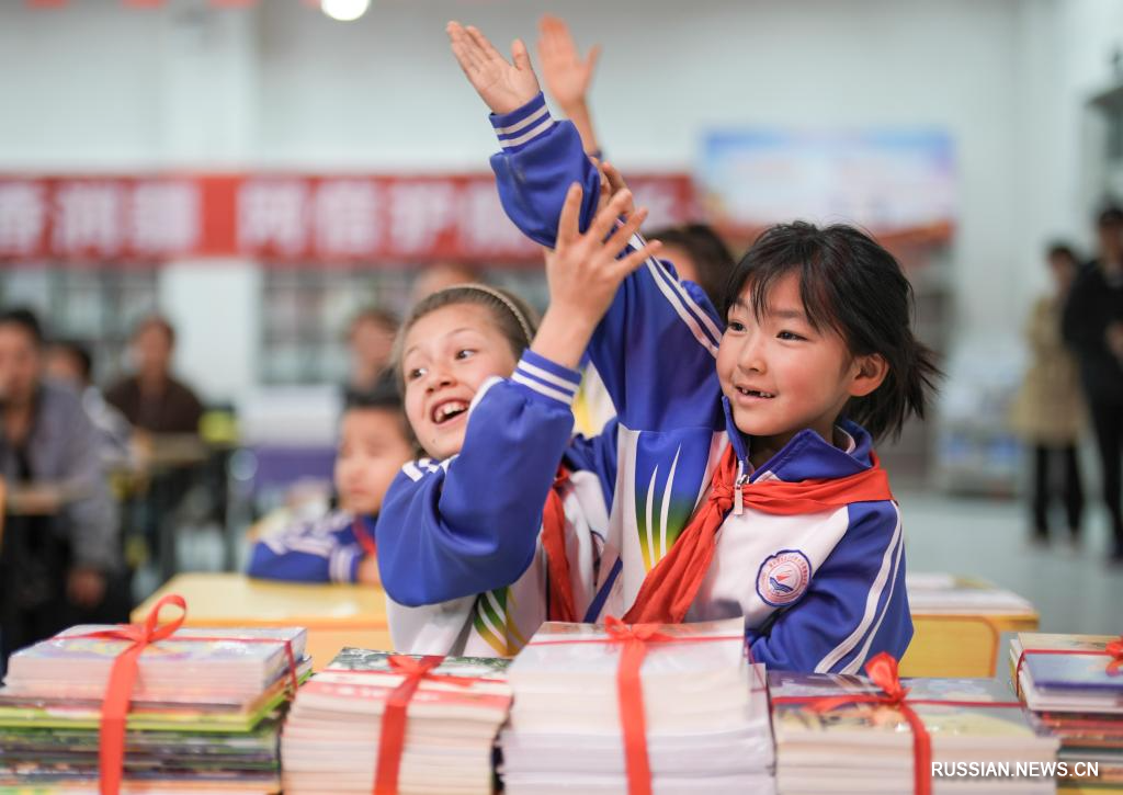 4.23新疆新和书香润南疆 阅读沁人心3.jpg