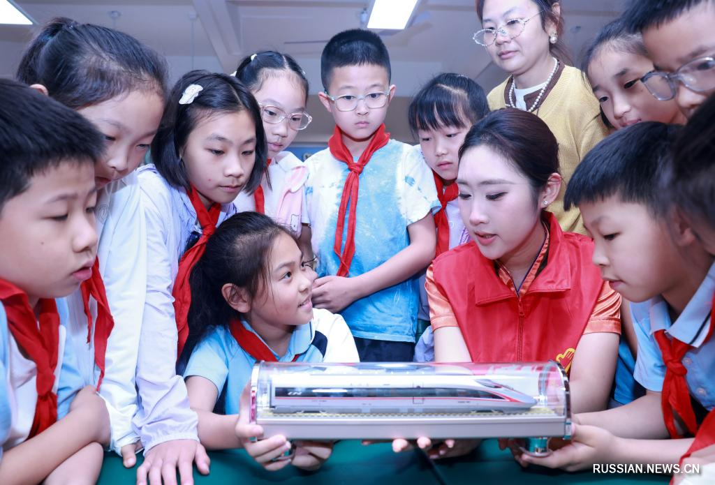5.28深耕科普沃土  绽放科创活力——第二十六个全国科技活动周点亮全民科学热潮3.jpg