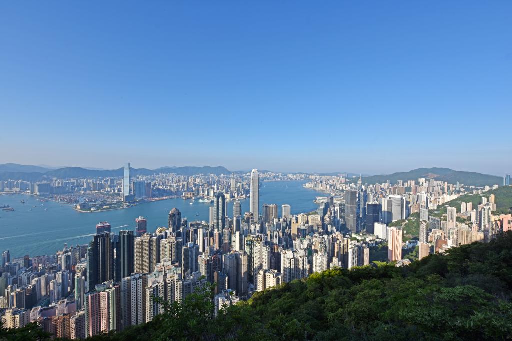 6.1首次！香港超越瑞士，成全球最大跨境财富管理中心.jpeg