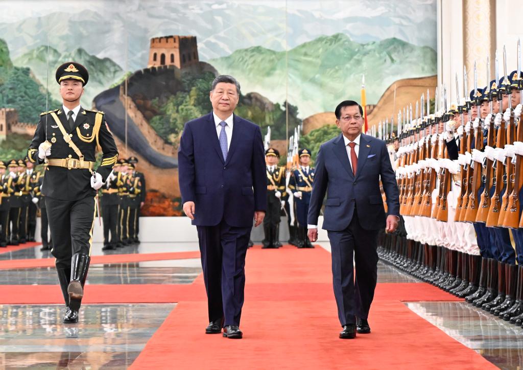 6.17习近平同缅甸总统敏昂莱会谈4.jpeg