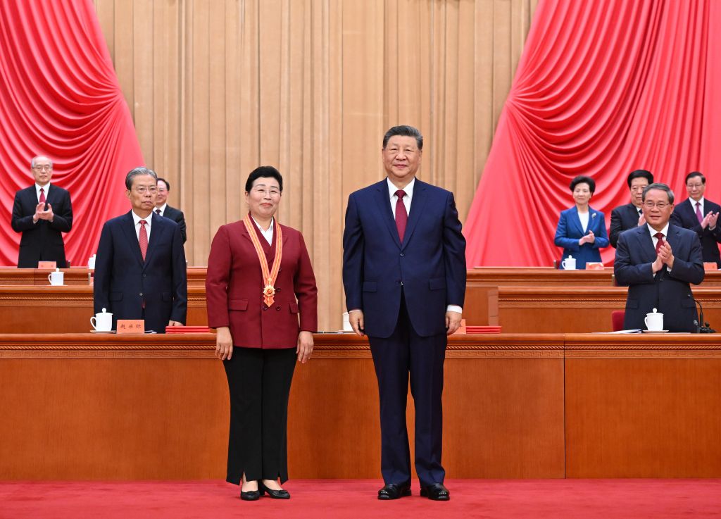 7.2习近平:中国共产党团结带领各族人民书写了中华民族最恢宏的史诗10.jpeg
