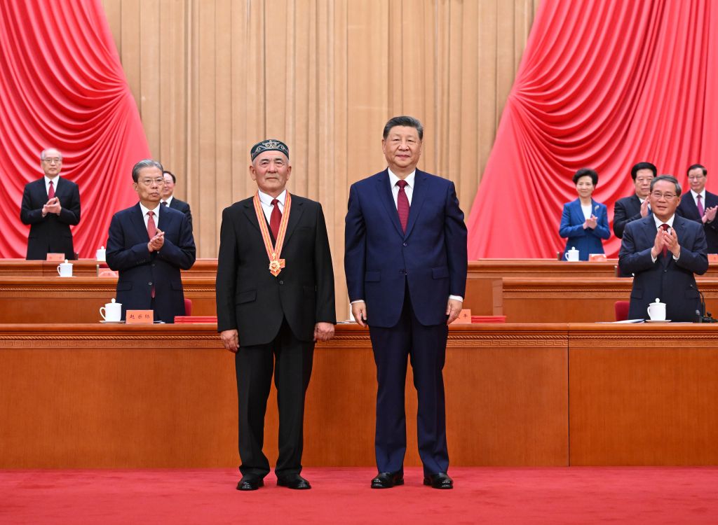 7.2习近平:中国共产党团结带领各族人民书写了中华民族最恢宏的史诗9.jpeg