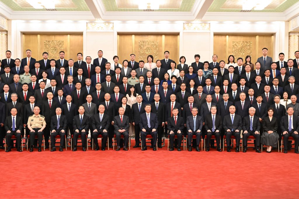 7.9习近平出席国家科学技术奖励大会两院院士大会中国科协第十一次全国代表大会并发表重要讲话7.jpeg